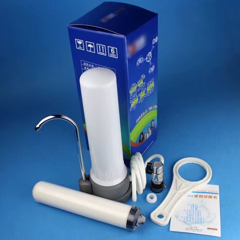 Chauffe eau électrique avec robinet, faible consommation, facile à installer.