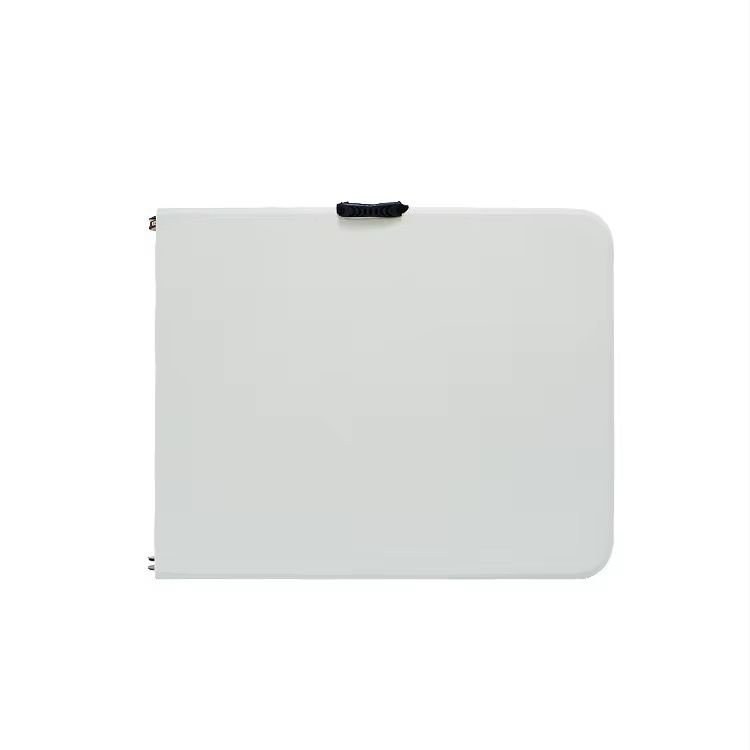 Table pliante en plastique léger, supporte 180kg. 8places