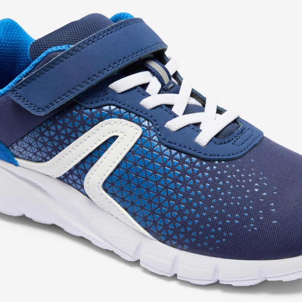 Chaussure enfant à scratch légère